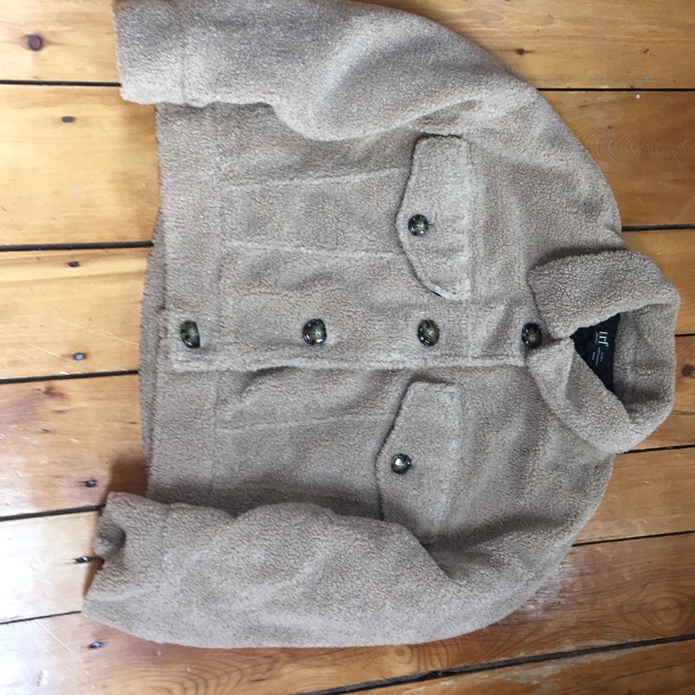 Cropped fleece jacket from Zara boxy fit
